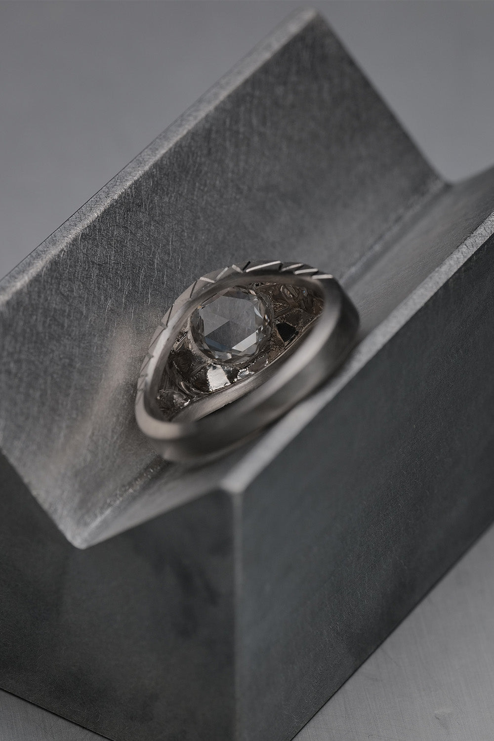 1.27ct Round Modified Brilliant Cut Natural Diamond Ring