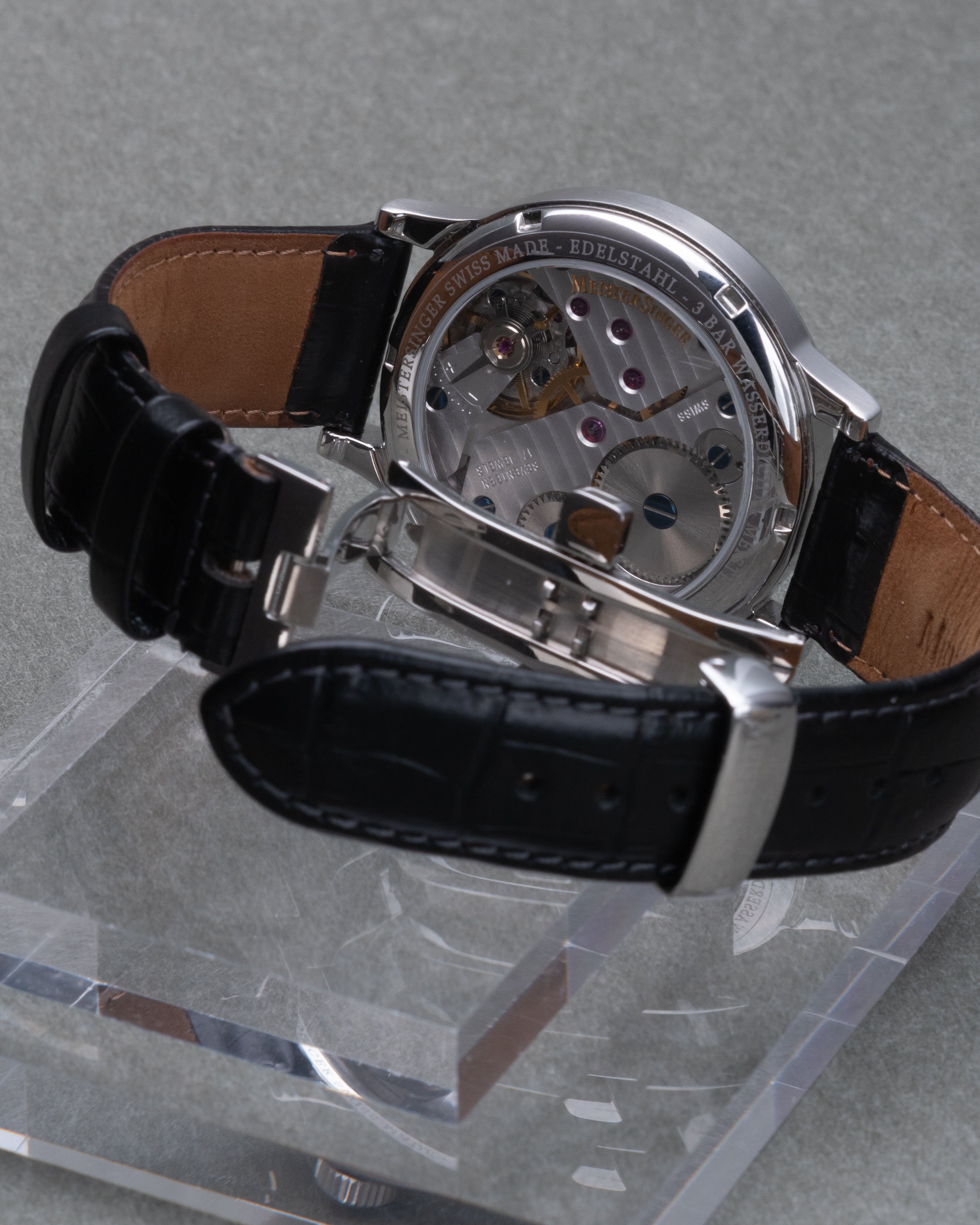 MeisterSinger - One hand N° 02 AM602S