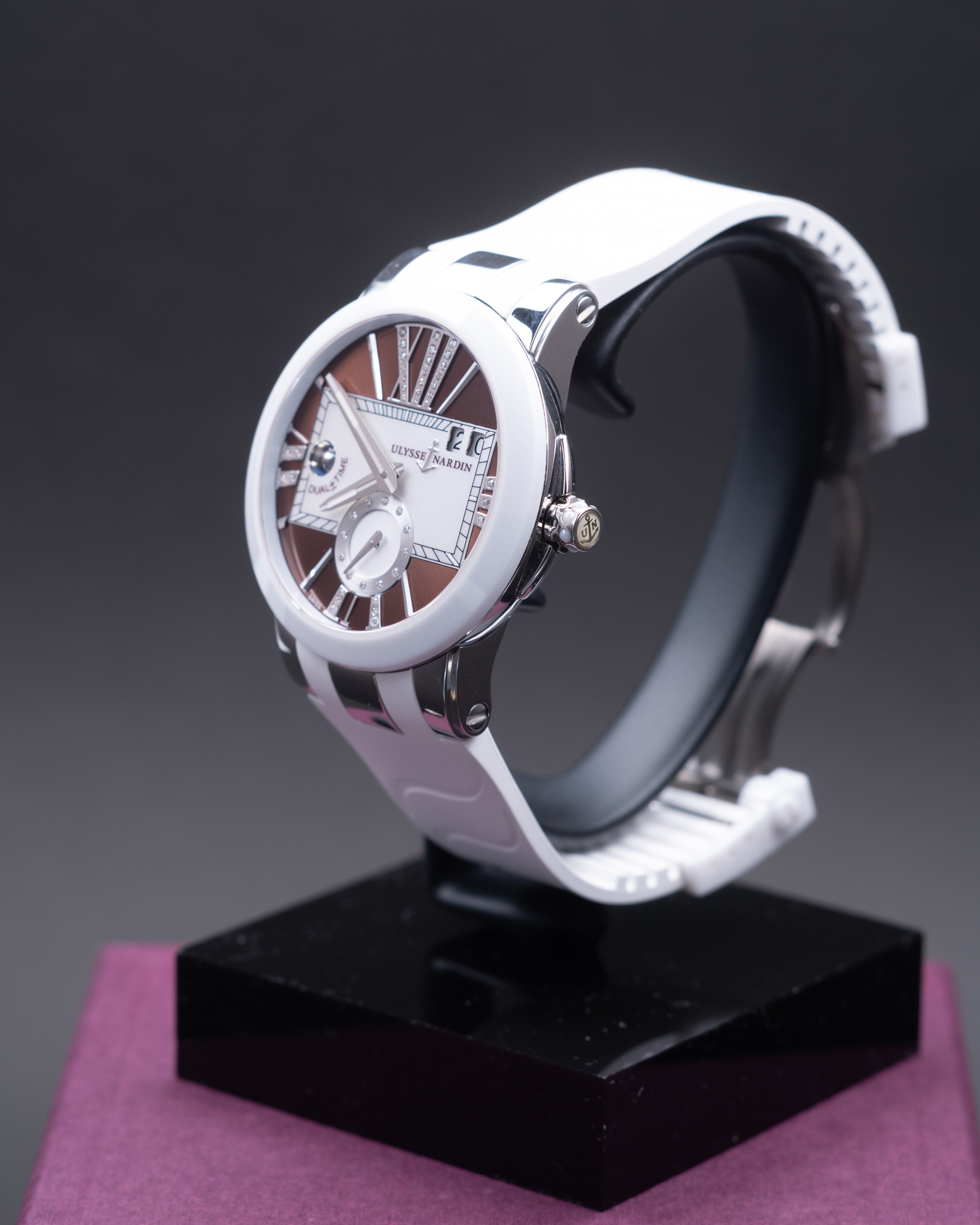 Ulysse Nardin - Executive Dual Time 243-10-/30-05