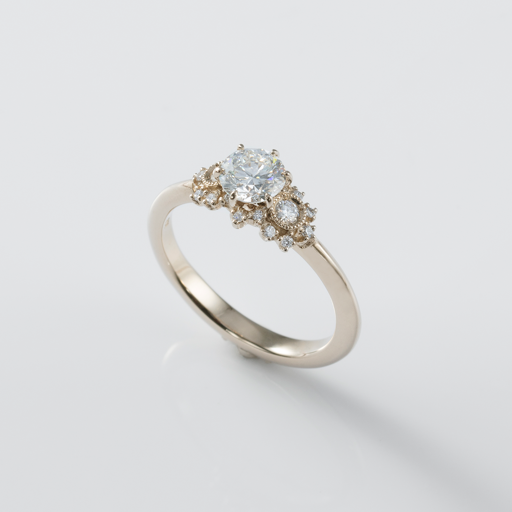 AbHeri Solitaire Ring BR858AROX