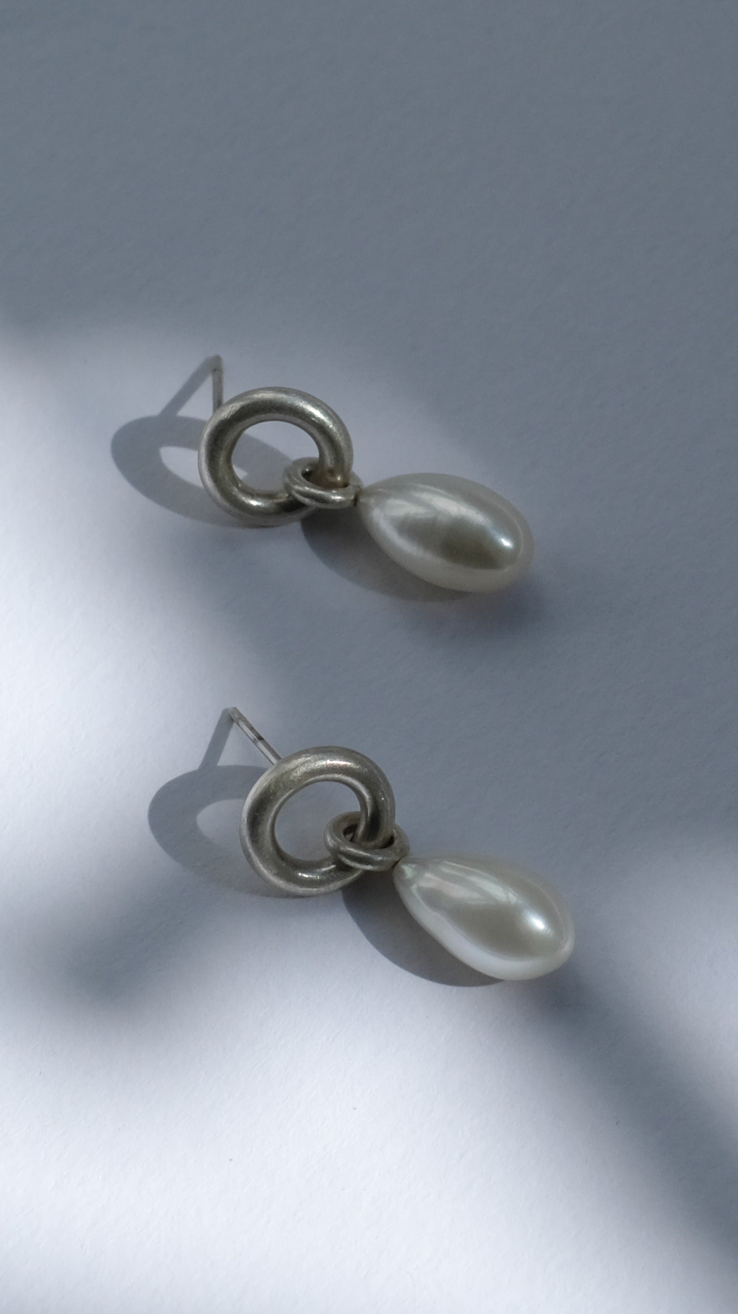 Drop Pearl Earrings