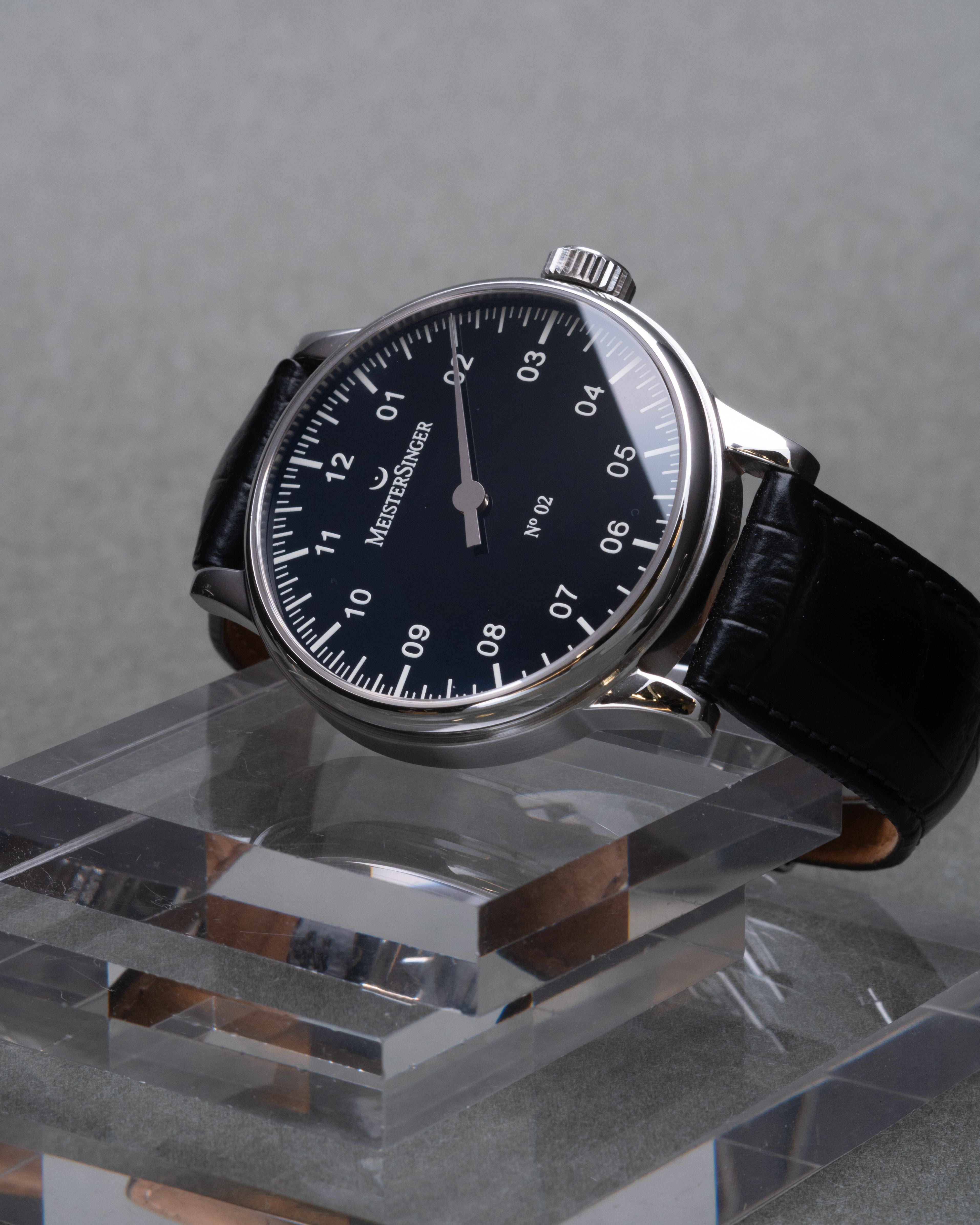 MeisterSinger - One hand N° 02 AM602S