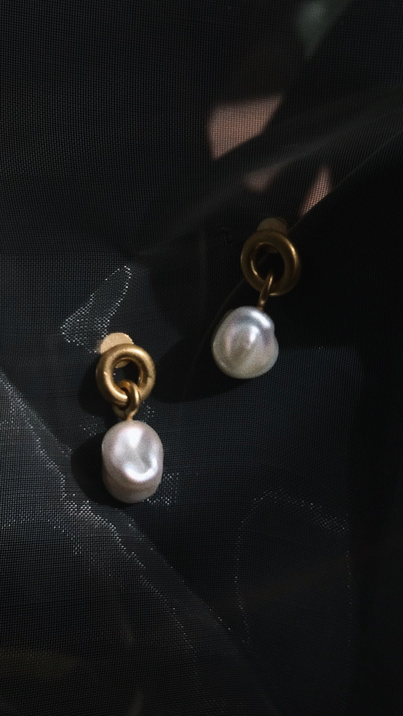 Drop Baroque Pearl Earrings