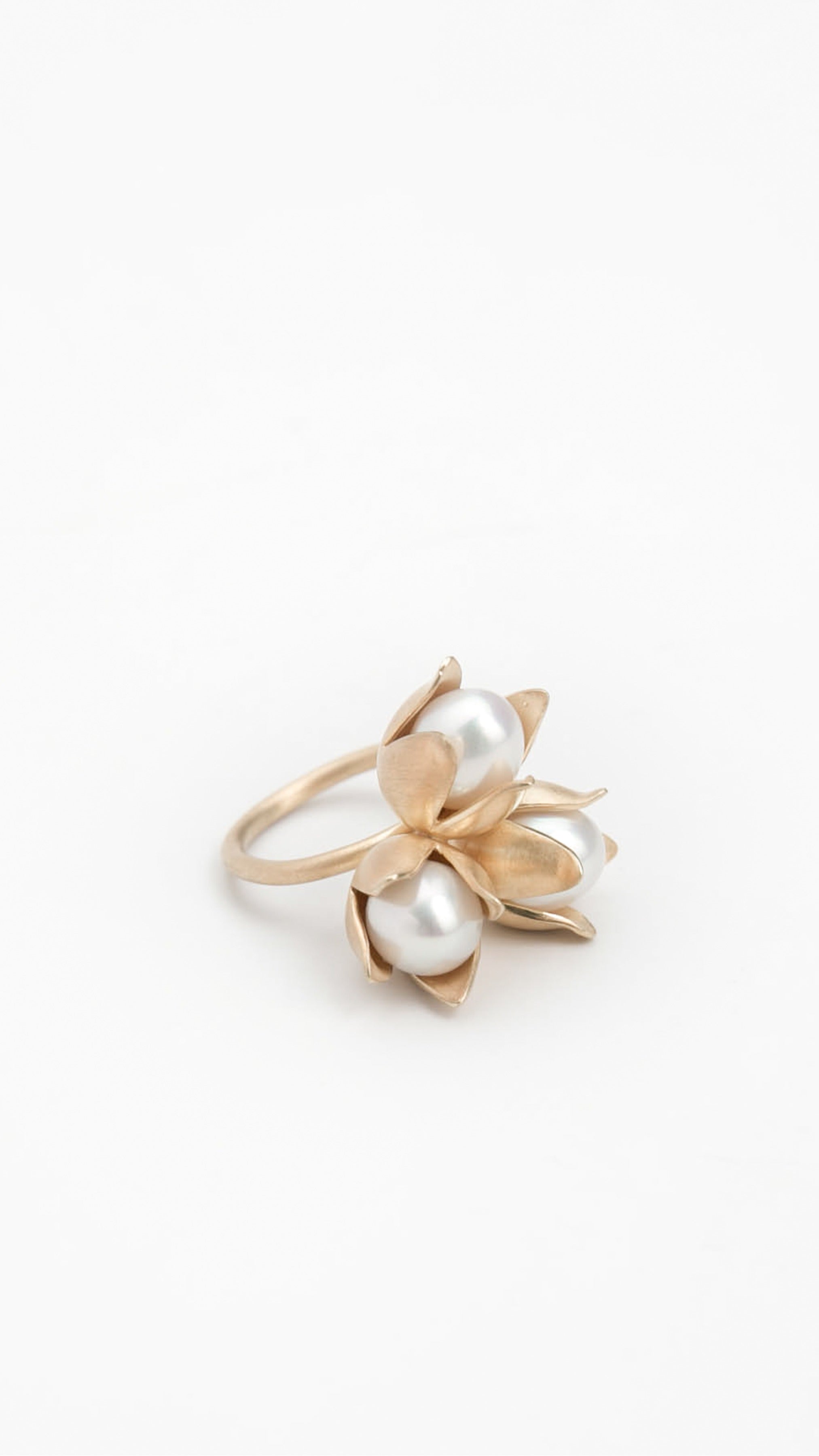 Floral Triplet Pearl Ring