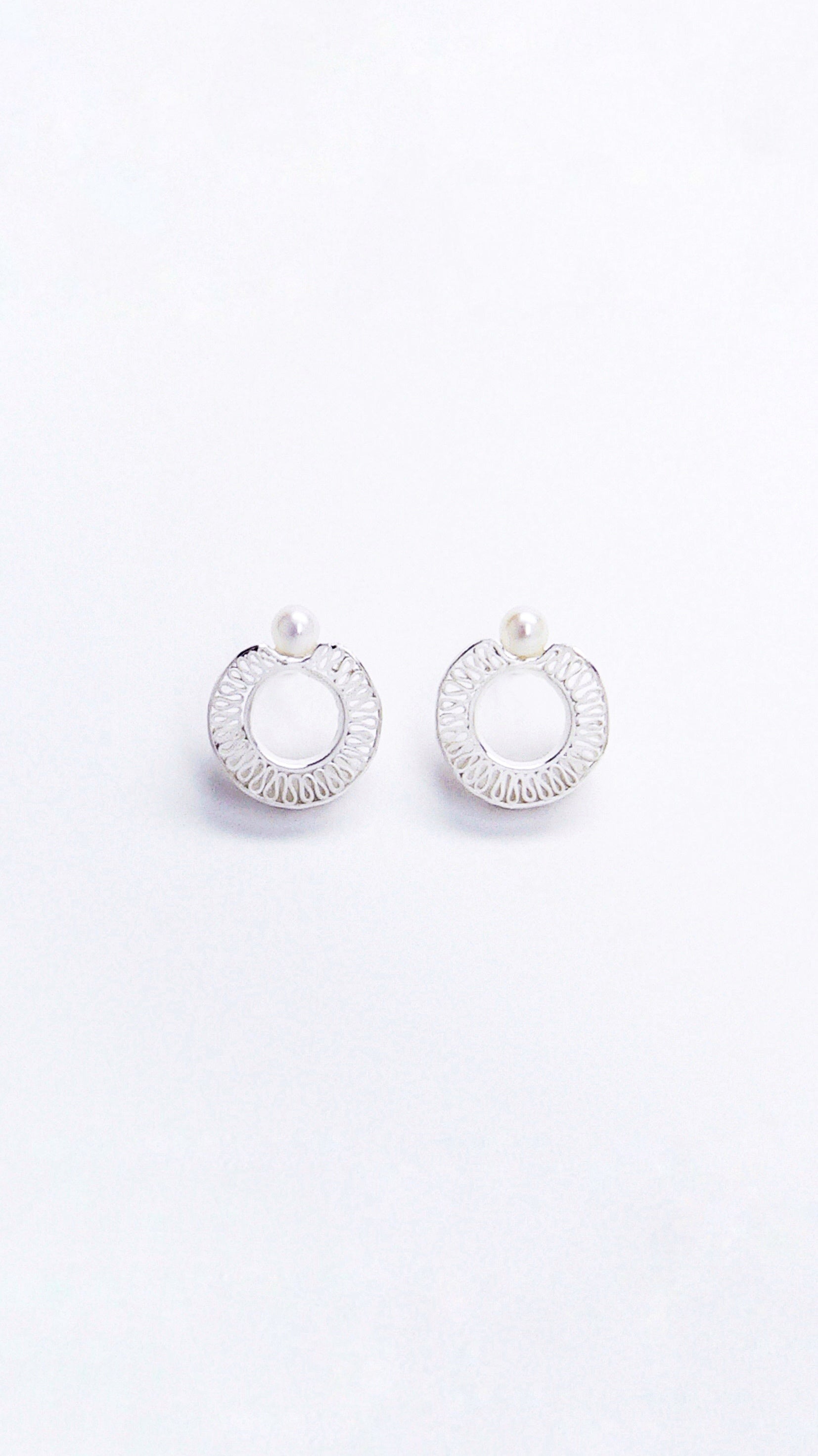 Dentelle No.3 Earrings