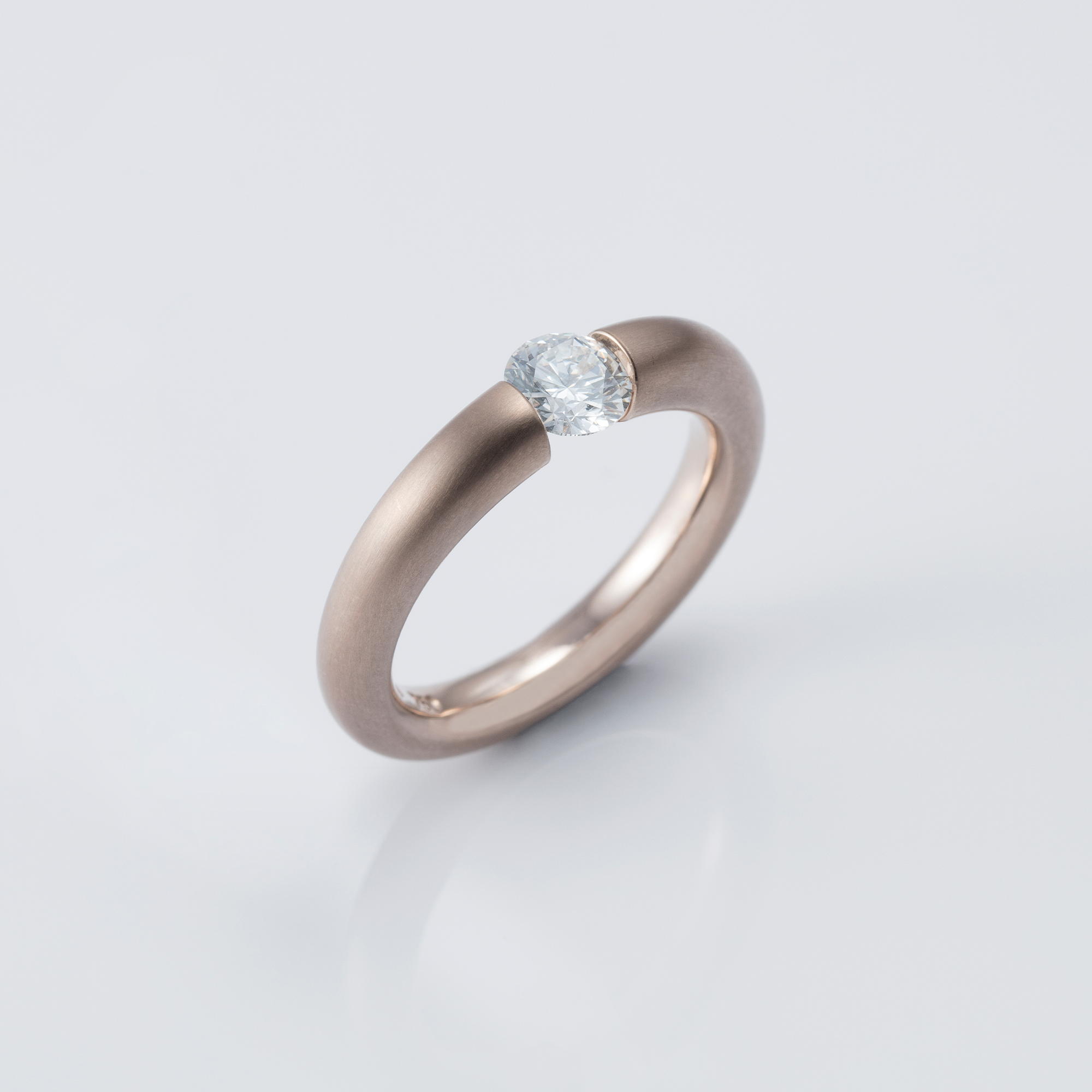 Niessing Solitaire Ring Tapered